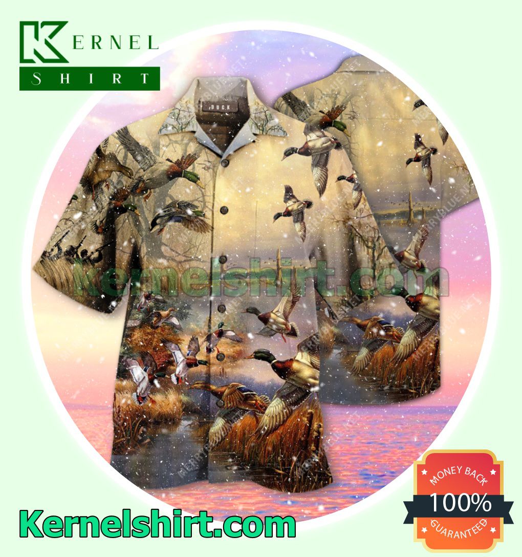 Amazing Ducks Vintage Sunset In The Field Beach Shirt