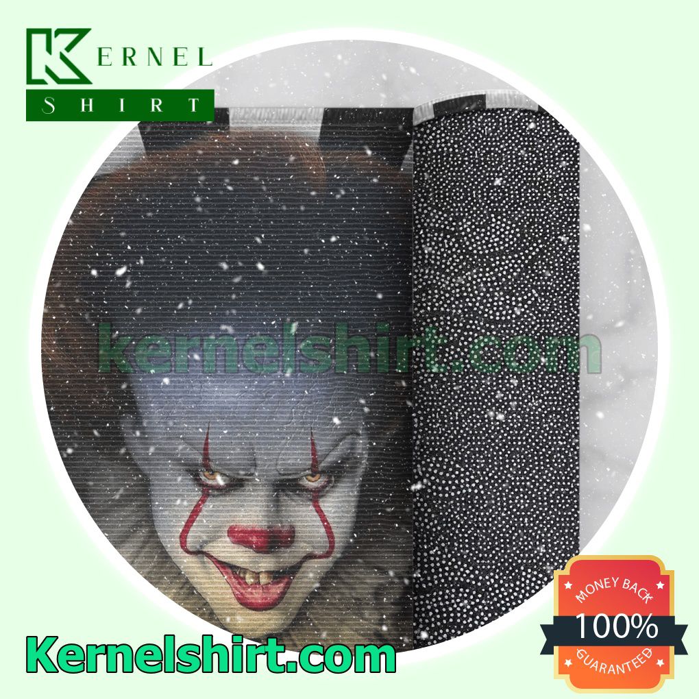 It Pennywise Black And White Checkered Indoor Outdoor Door Rug b